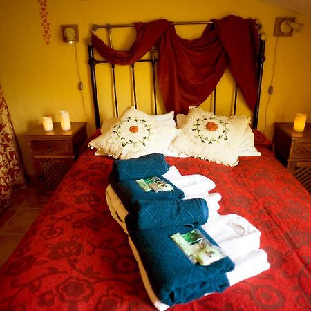 El Rincon De Monasterio Guest House ภายนอก รูปภาพ