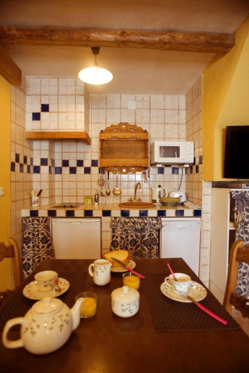El Rincon De Monasterio Guest House ภายนอก รูปภาพ