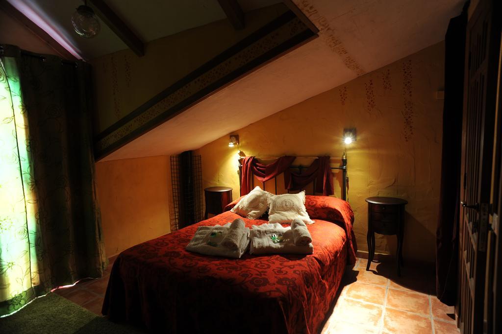 El Rincon De Monasterio Guest House ภายนอก รูปภาพ
