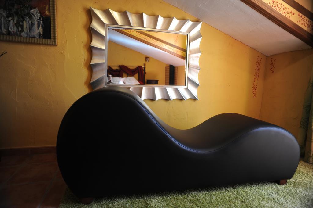 El Rincon De Monasterio Guest House ภายนอก รูปภาพ